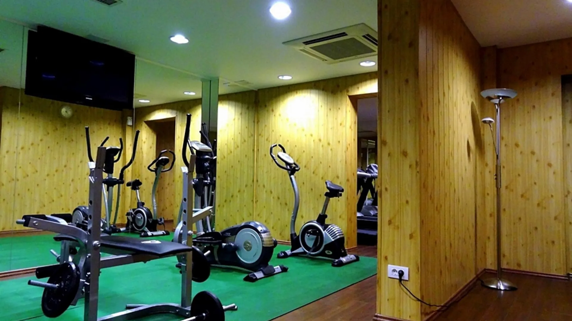 Hotel Minerva Bucharest 4*,  Romania
